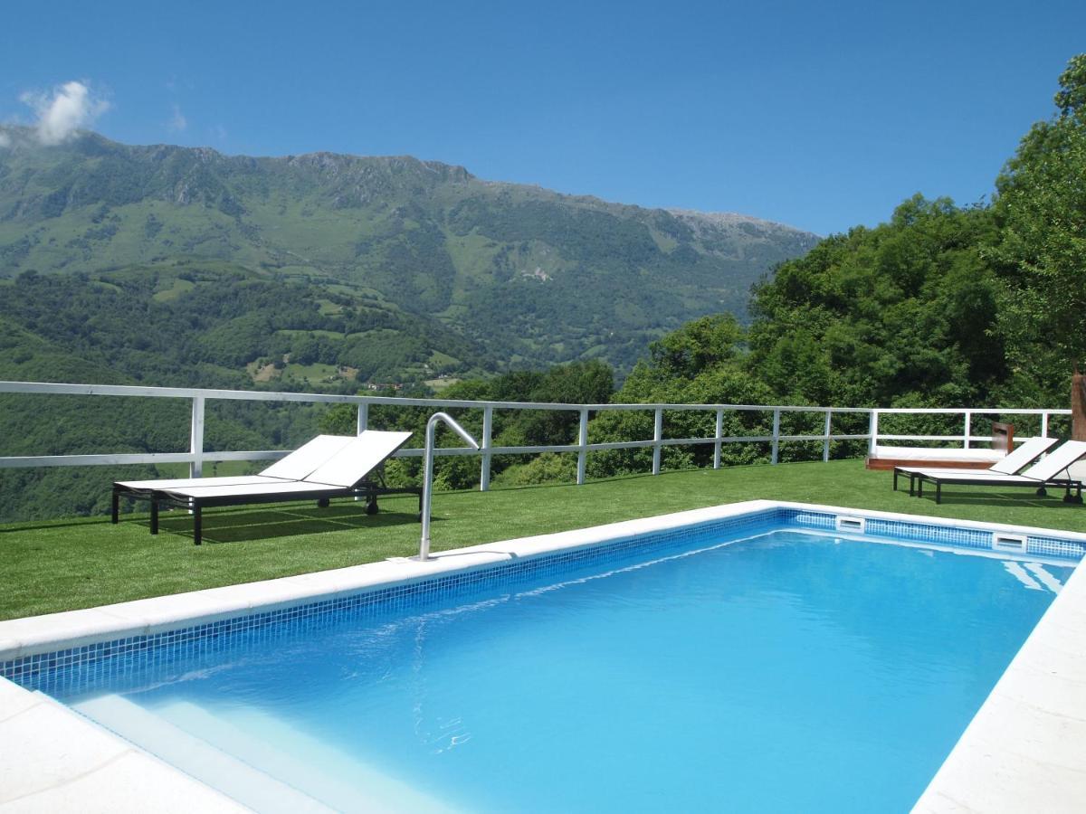 La Aldea Sonada Hotel Oviedo Exterior photo